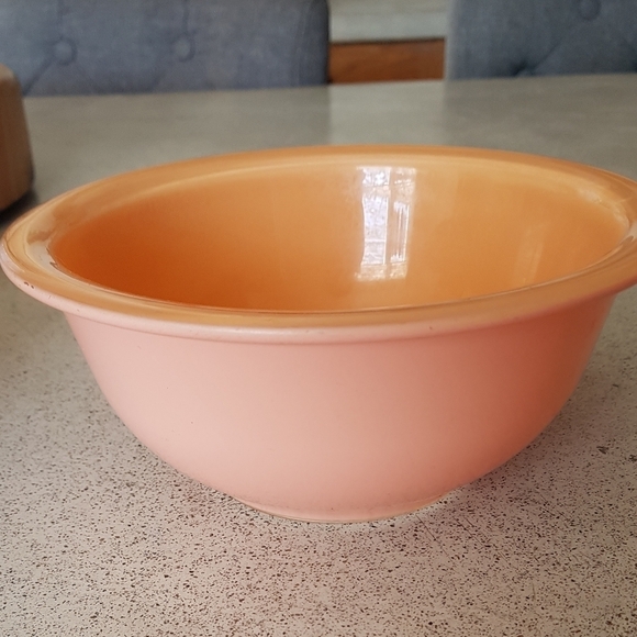 Pyrex Pink and Orange Mixing Bowls - Picture 7 of 13